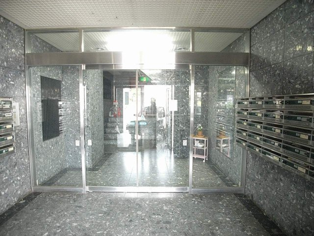 協栄マンションOYAMAのエントランス|エントランス