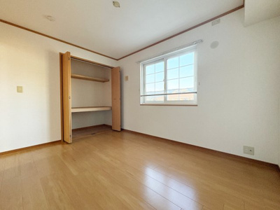 【寝室】 | ブリッサユウⅠ