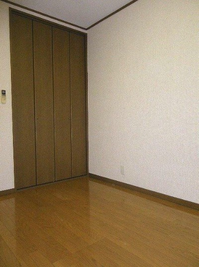 【寝室】