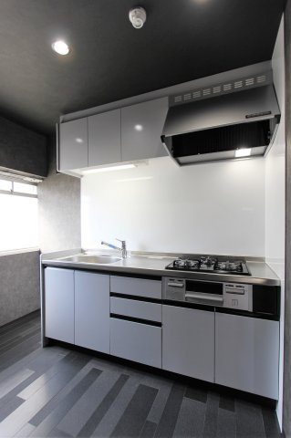 メゾンニシビのキッチン|お料理しやすいキッチンです