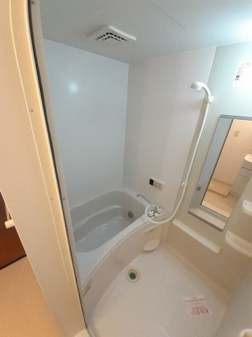 メゾン・アンジュ壱番館の浴室