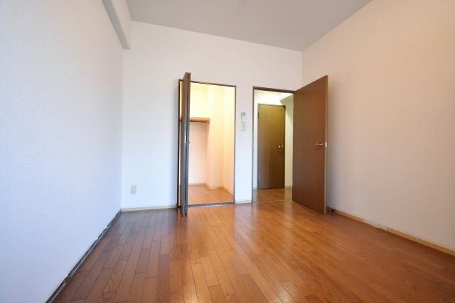 コンフォール武庫川の洋室