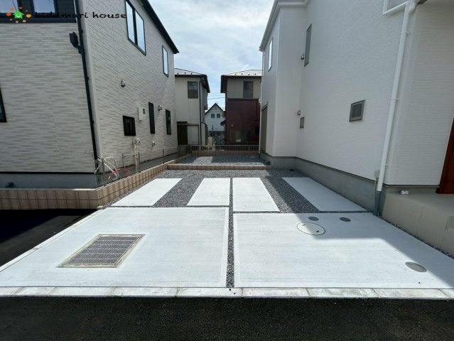 桶川市加納6期　新築戸建　グラファーレ12の駐車場