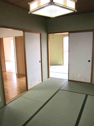 松尾ビルの和室