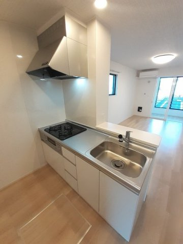 アルコン　シエロのキッチン|3口コンロ・グリル付のシステムキッチンです♪