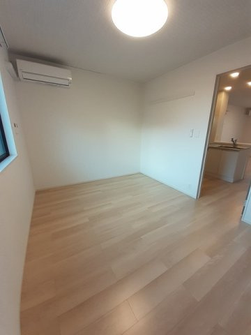 アルコン　シエロの寝室|クローゼット付の洋室です☆