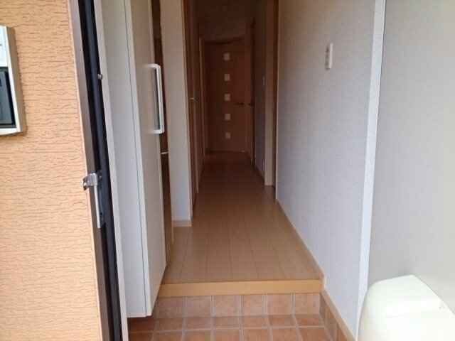 エテルノ・カーサの玄関