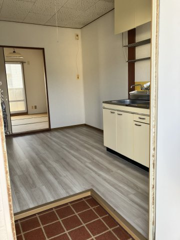 弘中ハイツの居間・リビング