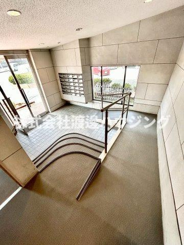 クレアメゾン千里のエントランス