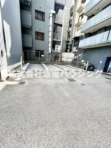 フォレステージュ江坂公園の駐車場