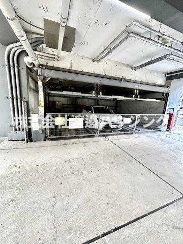 フォレステージュ江坂公園の駐車場