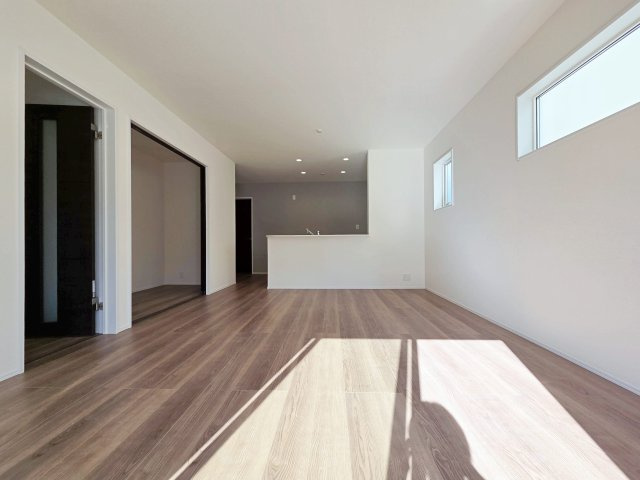 【居間・リビング】 | 知多市清水が丘第4　1号棟