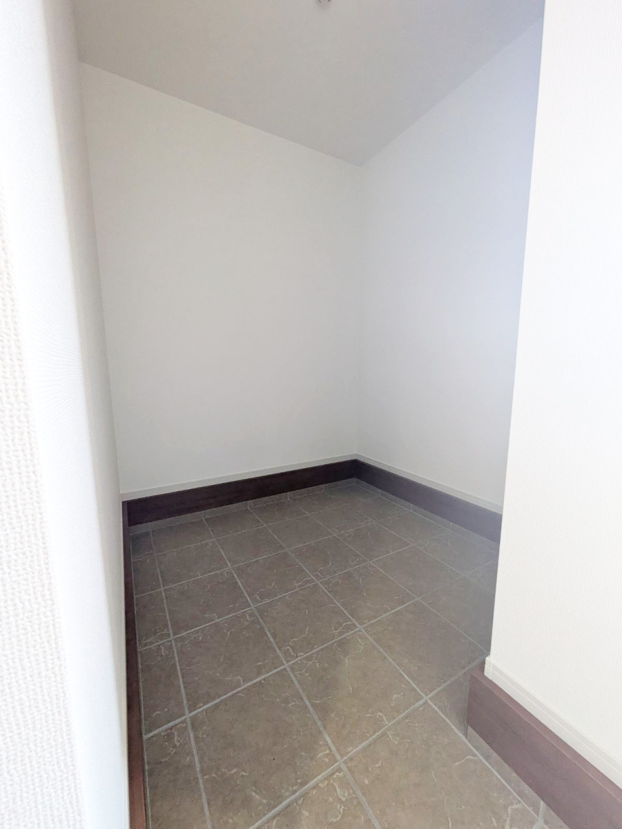 滝ノ町１丁目Ⅲ期の玄関