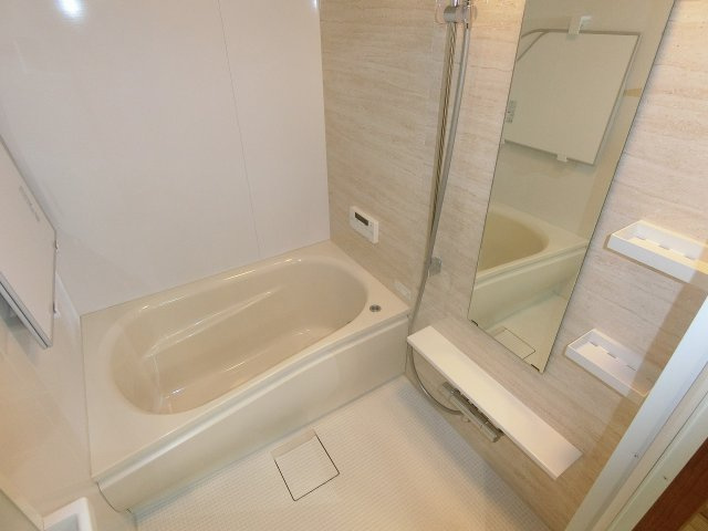 パラディオンⅢの浴室