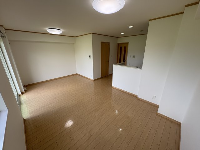 ソレアード・コーポの居間・リビング