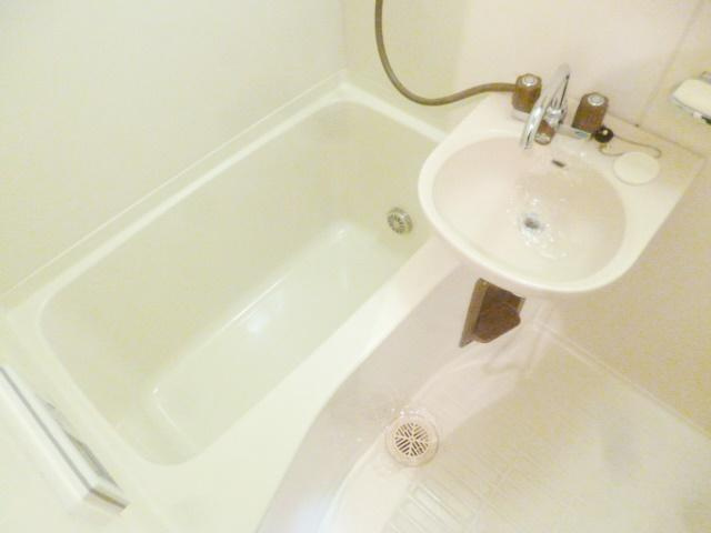 ベルメゾンオオノの浴室