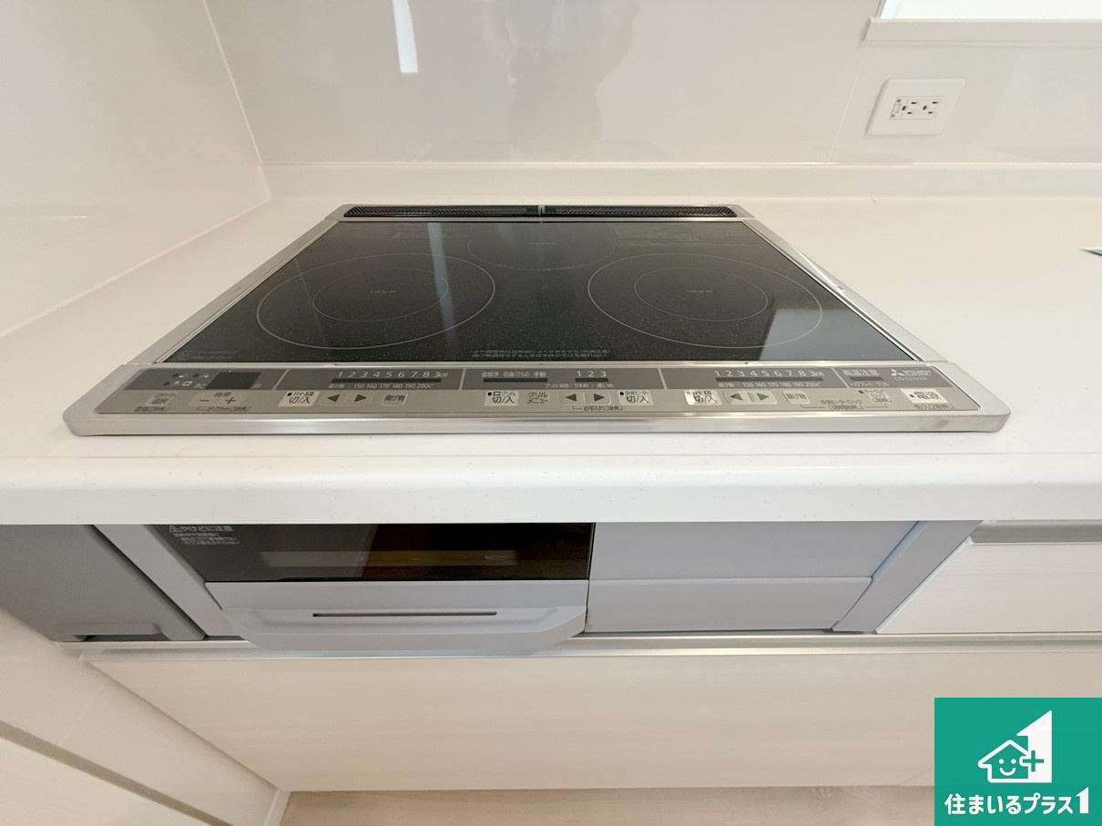 岩出市中島　第２期　新築一戸建ての設備|ダブル高火力Ｓｉセンサー付きコンロ！