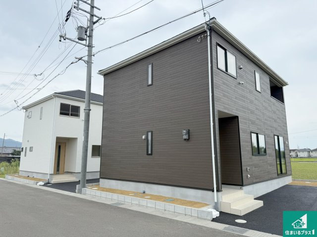 岩出市中島　第２期　新築一戸建ての外観|安心の10年保証！外観を美しく保ち、雨水で汚れを落とします！気になることがありましたら、お気軽にお問い合わせください！