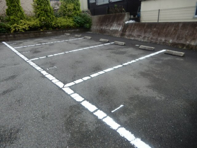 ＥＡＳＴ Ⅷの駐車場