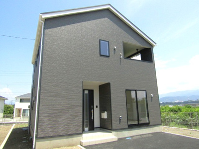 【外観】 | クレイドルガーデン南アルプス市野牛島第4　2号棟 | 落ち着いた雰囲気の外観です