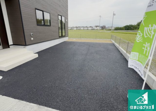 岩出市中島　第２期　新築一戸建ての駐車場|駐車スペース！散水栓があるので、こまめに愛車を洗えます！