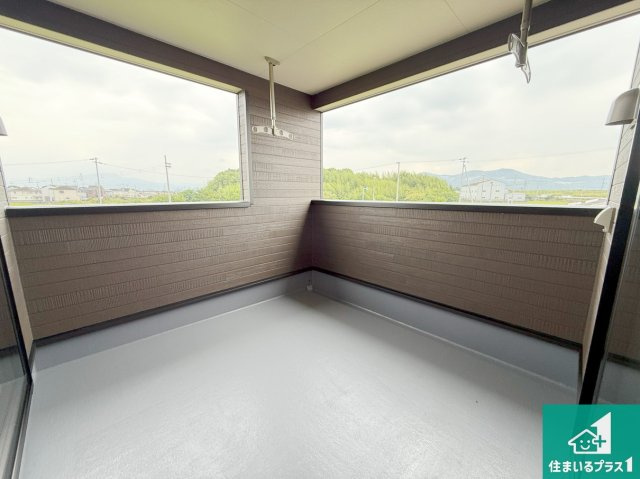 岩出市中島　第２期　新築一戸建てのバルコニー|日当たりのよいバルコニー！お部屋が開放的に！