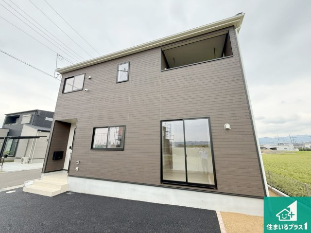 岩出市中島　第２期　新築一戸建ての外観|お客様に長く安心して住んでいだだける事にこだわった家づくり！住んでからのアフターサービスにもしっかりと取り組んでいます！