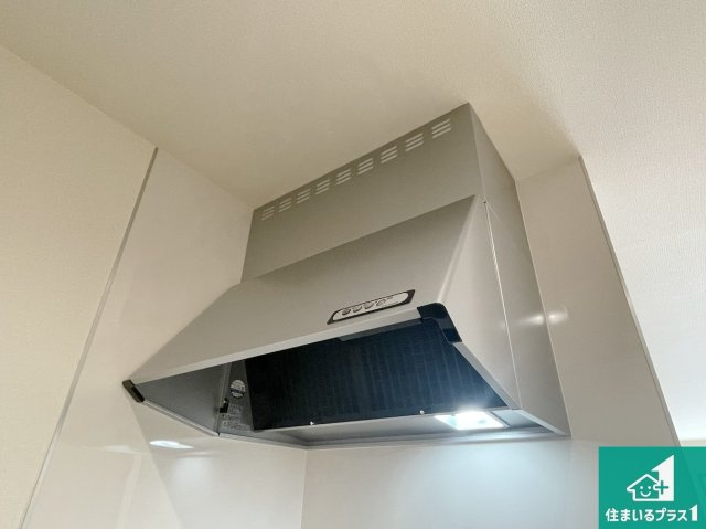 宇治市伊勢田町南遊田　新築一戸建てのその他|汚れにくいスロットフィルタでお手入れラクラク！ＬＥＤ照明付き！