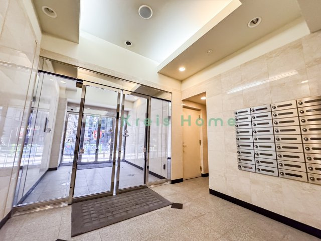 コートラクリア京橋のロビー