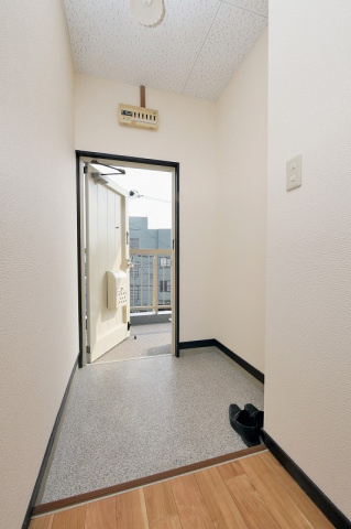 真藤(シンドウ)ビルの玄関|落ち着いた玄関です