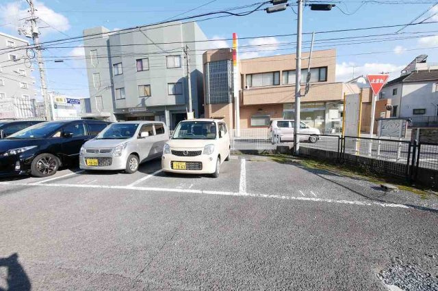 真藤(シンドウ)ビルの駐車場|駐車場完備です