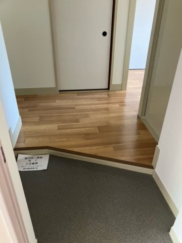 兵庫県公社　川西松ケ丘（１）１号棟の玄関|毎日通る玄関はこちらです