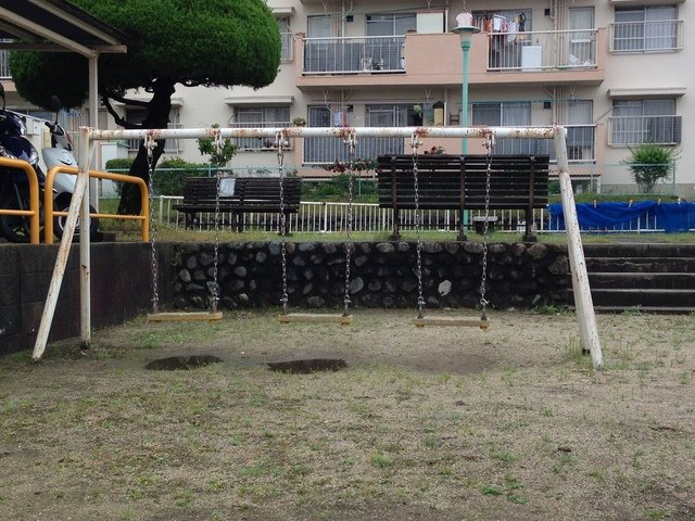 兵庫県公社　川西松ケ丘（１）１号棟のその他共用部分|遊び場