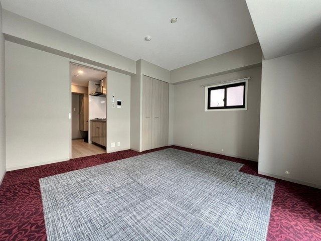 ウェンディ橋本町の居間・リビング|ゆったり過ごせる居間です