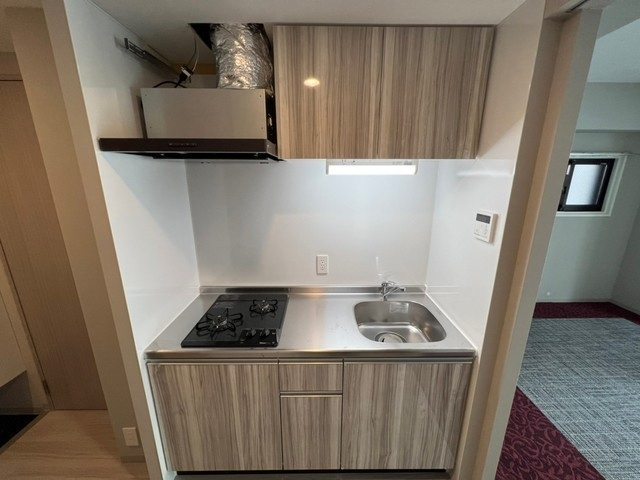 ウェンディ橋本町のキッチン|コンパクトなキッチンで掃除もラクラク