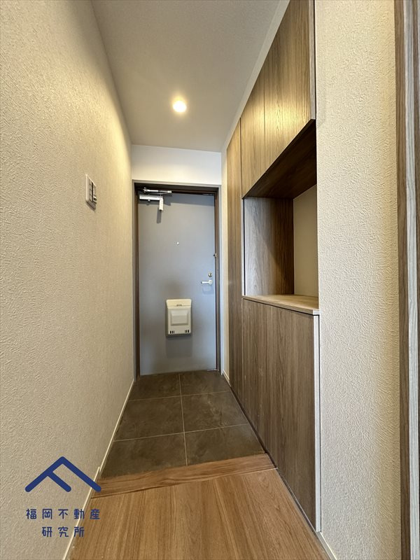 コアマンション和白東パセオの玄関