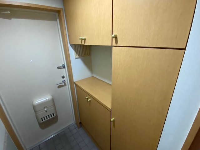 ボヌールマスダの玄関