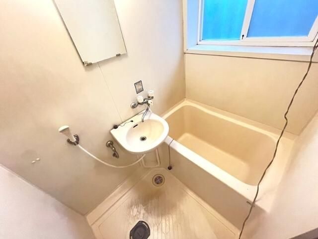 からぷーや国立の浴室