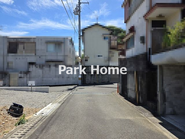 高知市瀬戸南町1丁目-建築条件付き-売土地の前面道路含む現地写真