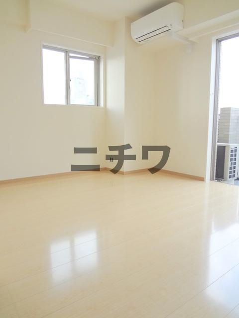 朝日マンションの居間・リビング