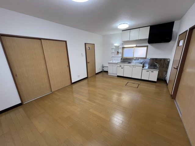 桂町貸家　37の居間・リビング