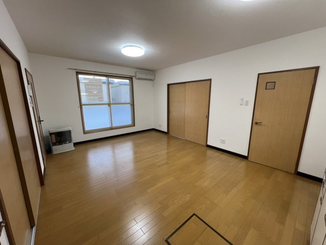 桂町貸家　37の洋室