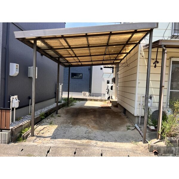 大池町１丁目戸建ての駐車場