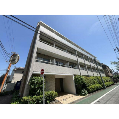 【外観】 | ガーデン豊玉 | 鉄筋コンクリート造のがっちりとした建物。