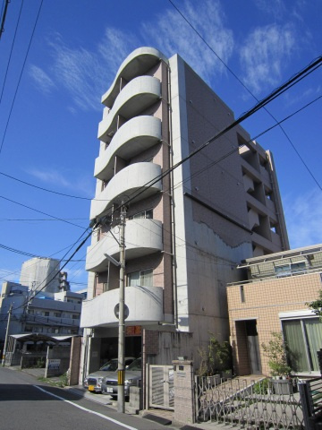 グランドポレストーネ金屋の外観|外はこのようになっています