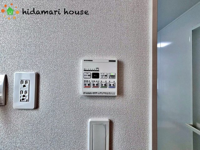 桶川市加納6期　新築戸建　グラファーレ20の発電・温水設備