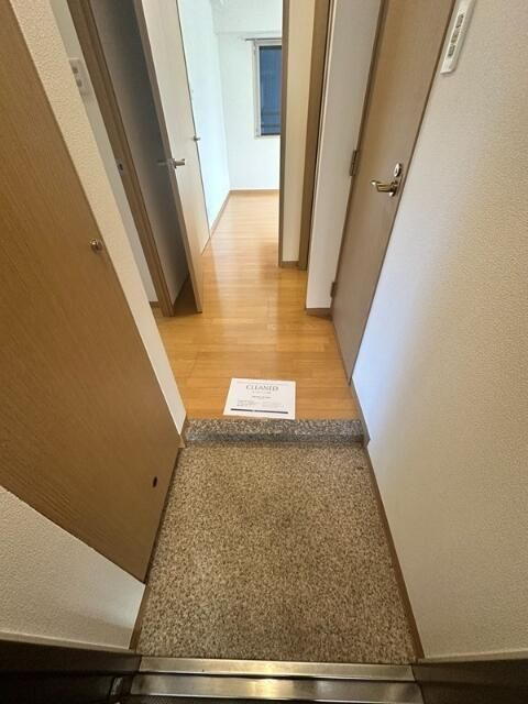 パークヒルズの玄関