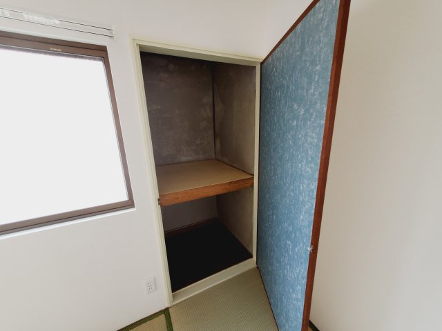 中野町貸家の収納