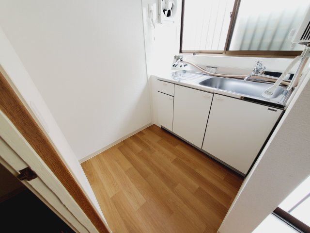 中野町貸家のキッチン