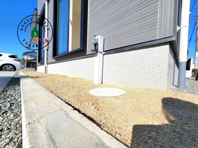 熊本市中央区出水6丁目第3-2棟（2号棟）の庭|お庭で自由な時間を過ごせます。